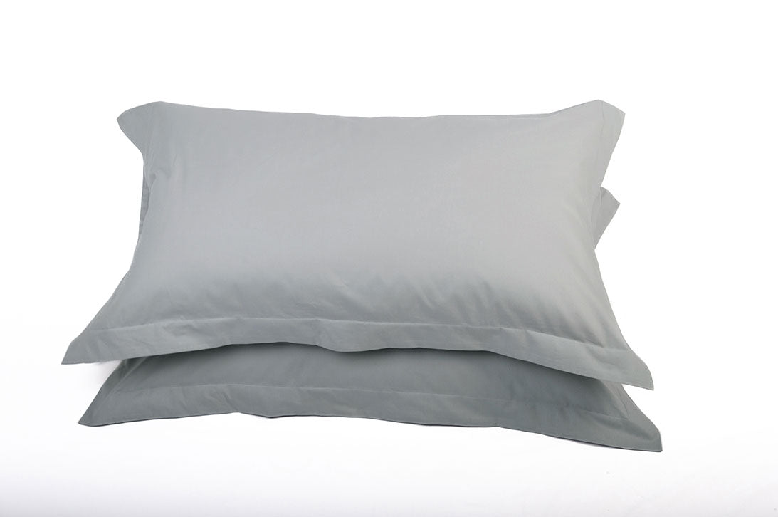 Set Di 2 Federe Per Cuscino 80x80 Cm | Morbida Microfibra Nera | Con Chiusura Lampo | Antipiega E Facile Da Stirare | Per Cuscini Divano E Letto